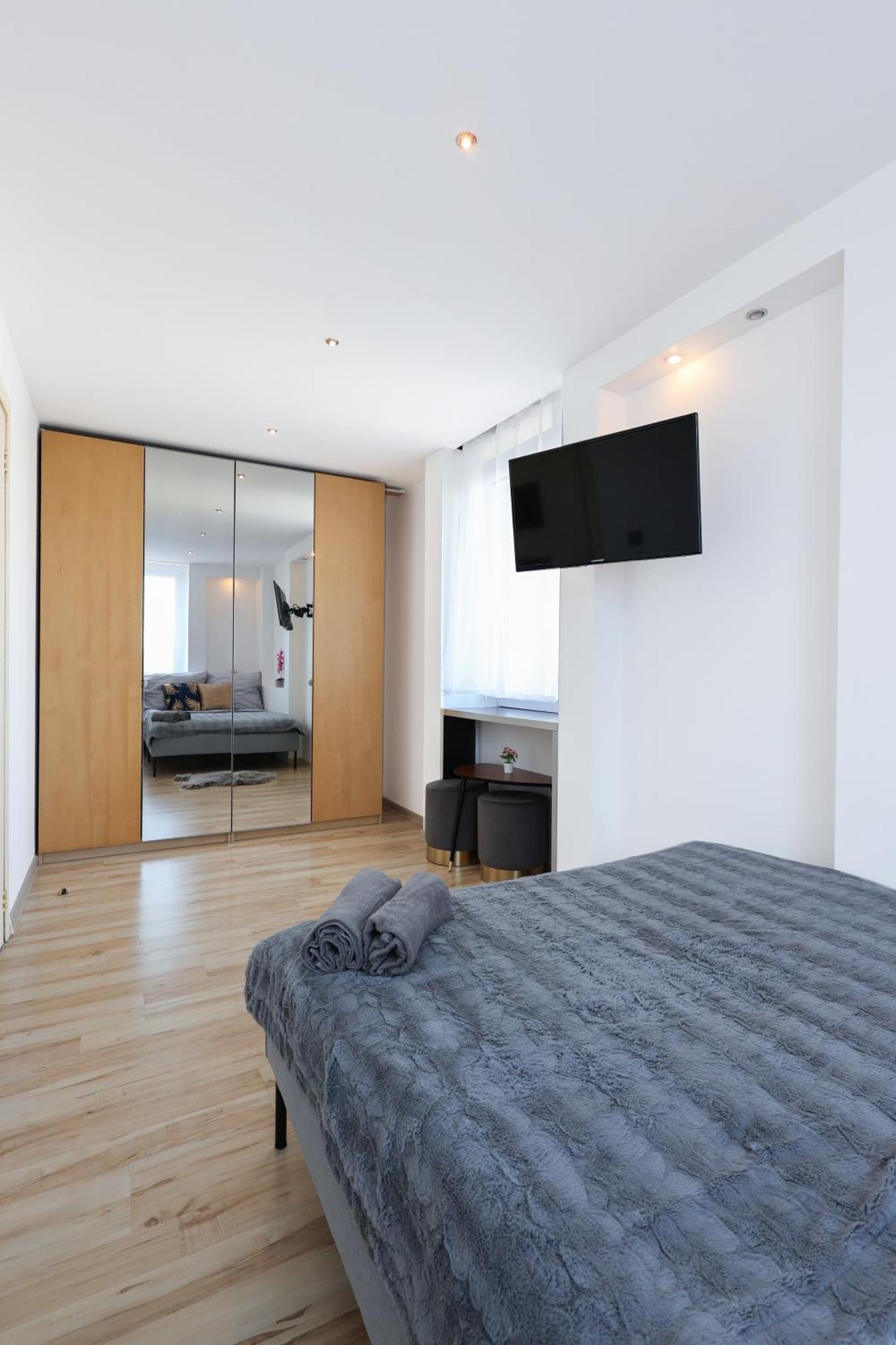 Clicktheflat Chlodna Center Apart Rooms Warschau Buitenkant foto